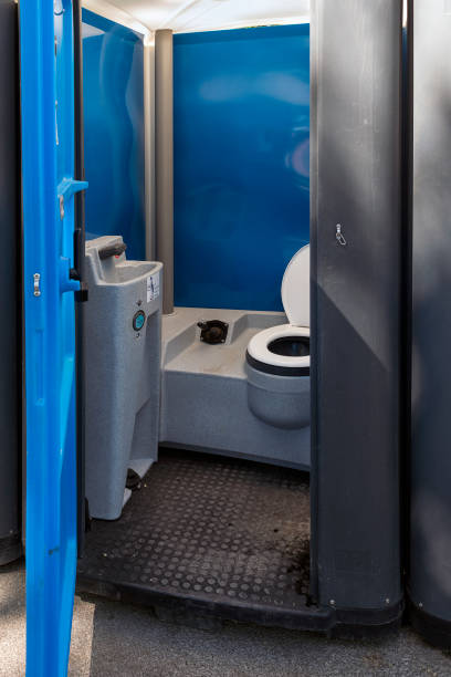 Best Porta potty delivery and setup  in Eudora, KS