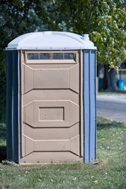 Best Portable toilet rental cost  in Eudora, KS